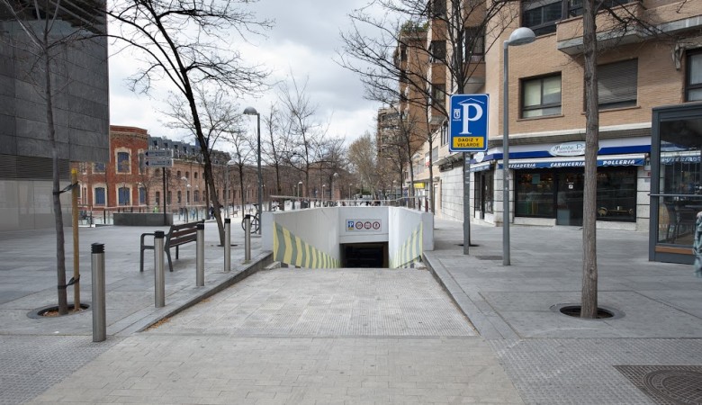 Entrada Parking Atocha Daoíz y Velarde